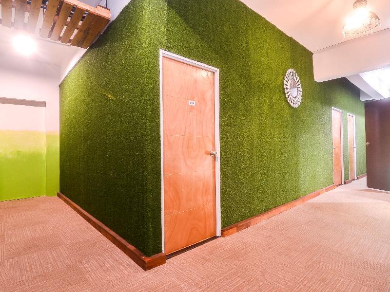 Oyo 1119 Memoire Express Hotel Кучинг Экстерьер фото